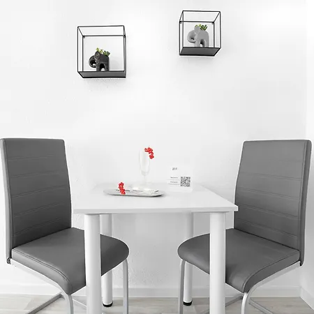 - Biebricher Allee 아파트 *